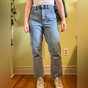 Abercrombie Curve Love Ultra High Rise 90s Straight Jeans, Medium Wash, Waist 29